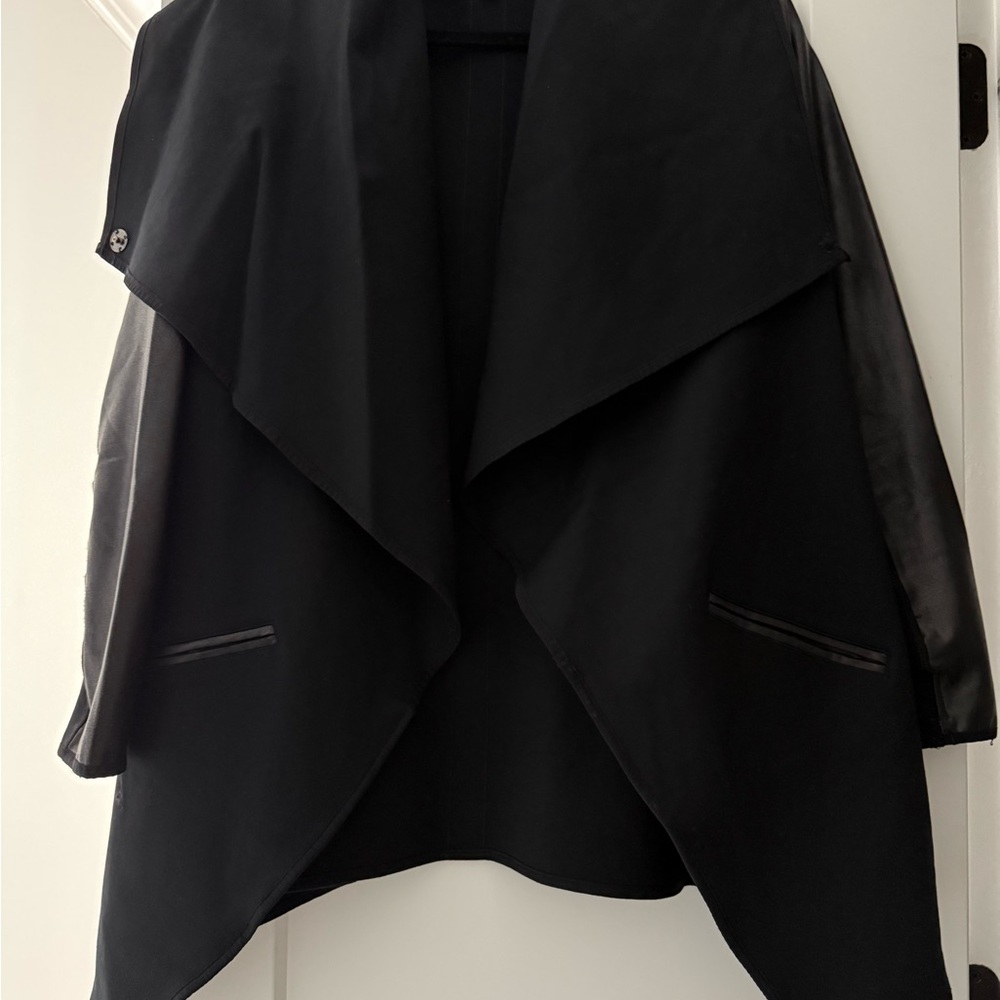 SPANX Black Women's Cape Jacket
